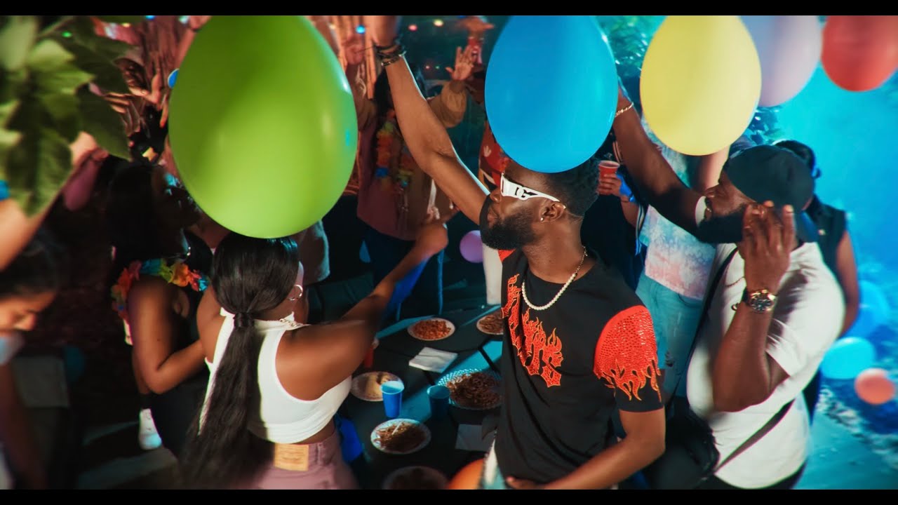 Watch Don tsr & Oscine - Heureux (Clip officiel) on YouTube Watch Don tsr & Oscine - Heureux (Clip officiel) on YouTube