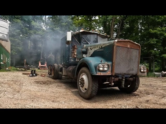 1962 Kenworth W900A truck, abandoned for decades. Will it be able