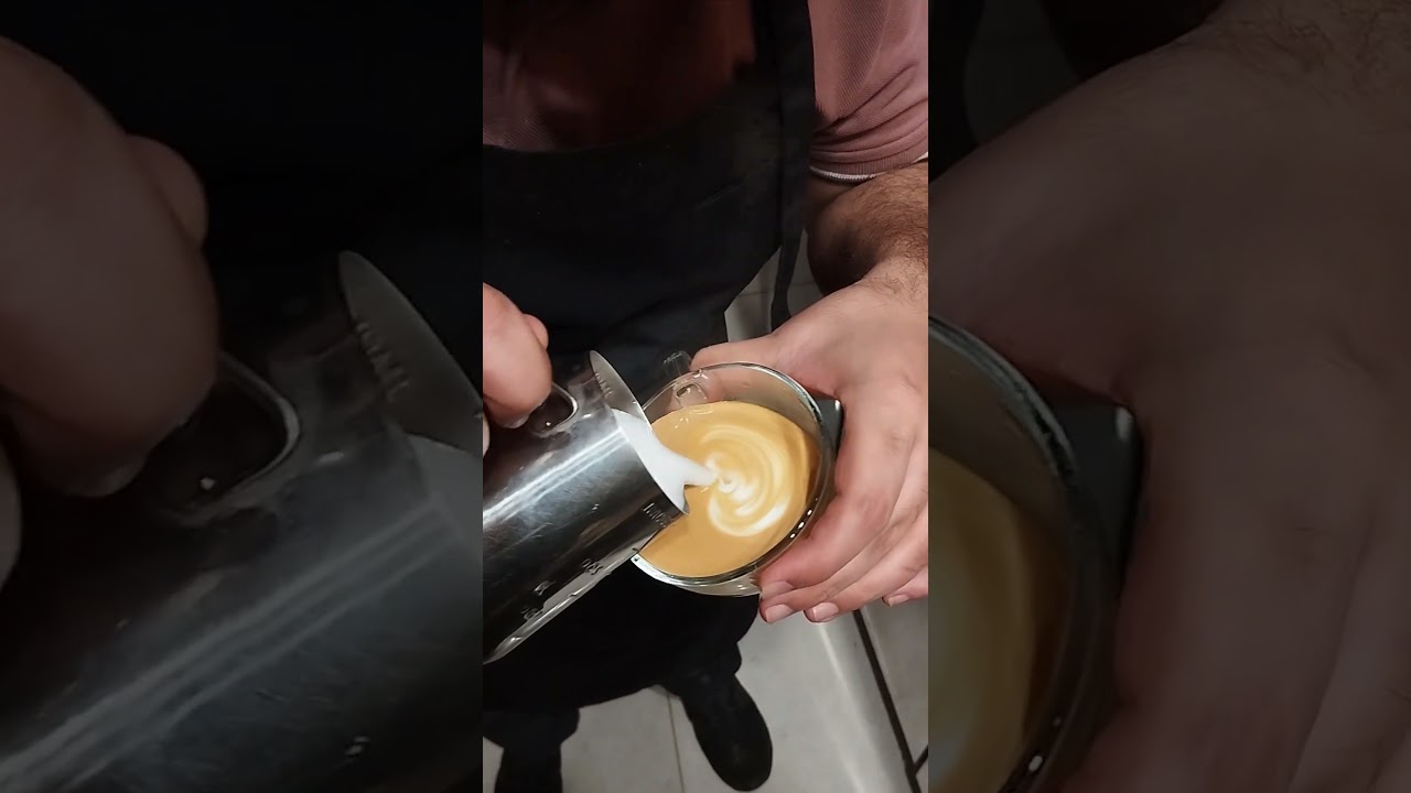 cafe latte #coffeelatteart #coffeeart #coffee #coffeedecoration #barista #espressolover