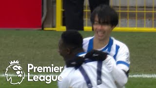Yankuba Minteh tucks away Brighton's opener against Manchester United | Premier League | NBC Sports