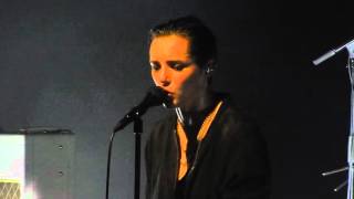 "Evil" - Savages - 01/03/2016 - Paris, La Cigale