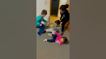 اليوم الرابع في المانيا انعزمنا عالسهرة انا وخلودة 