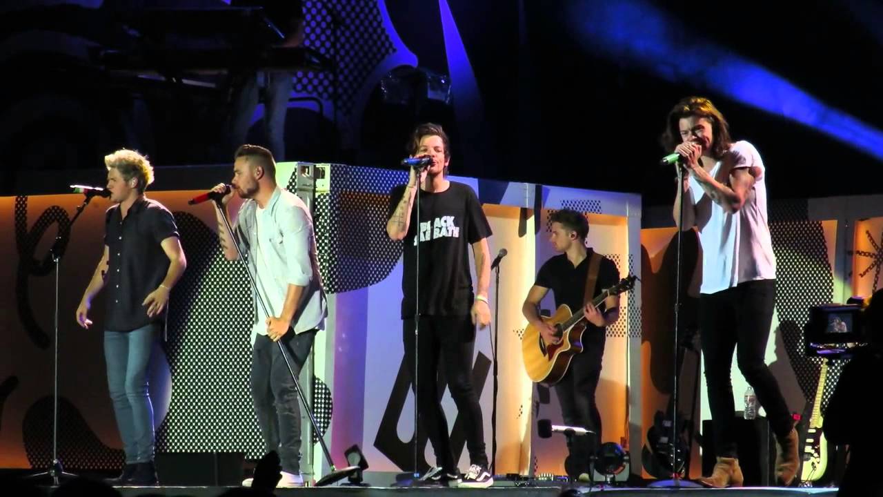 18 (Harry/Louis Centric) - One Direction - 7/9/15 - San Diego