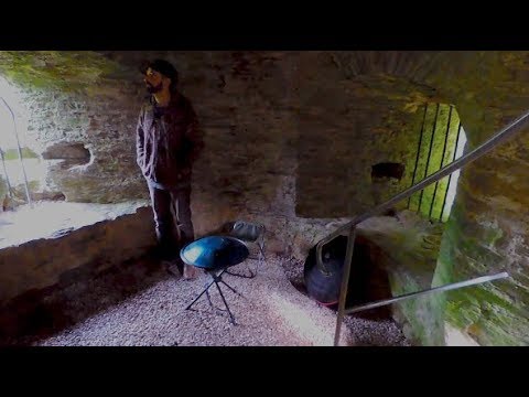 Video: Sagn Om Spøkelsene Til Det Gamle Slottet Berry Pomeroy - Alternativ Visning