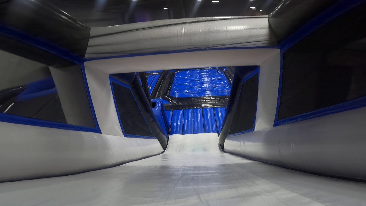 going down slide in bouncezone xtreme scene 75 Dayton ohio