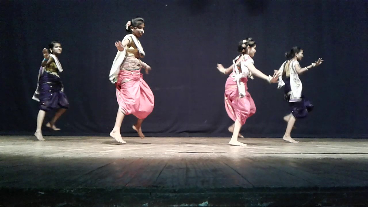 Karlyachya Dongaravar Dance nmmc School 36 Vishnudas Bhave Natyagruha karlyachya-dongaravar-dance-nmmc-school-36-vishnudas-bhave-natyagruha