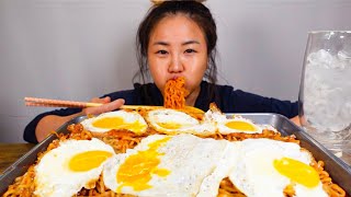 NUCLEAR FIRE NOODLES W/ EGGS l MUKBANG