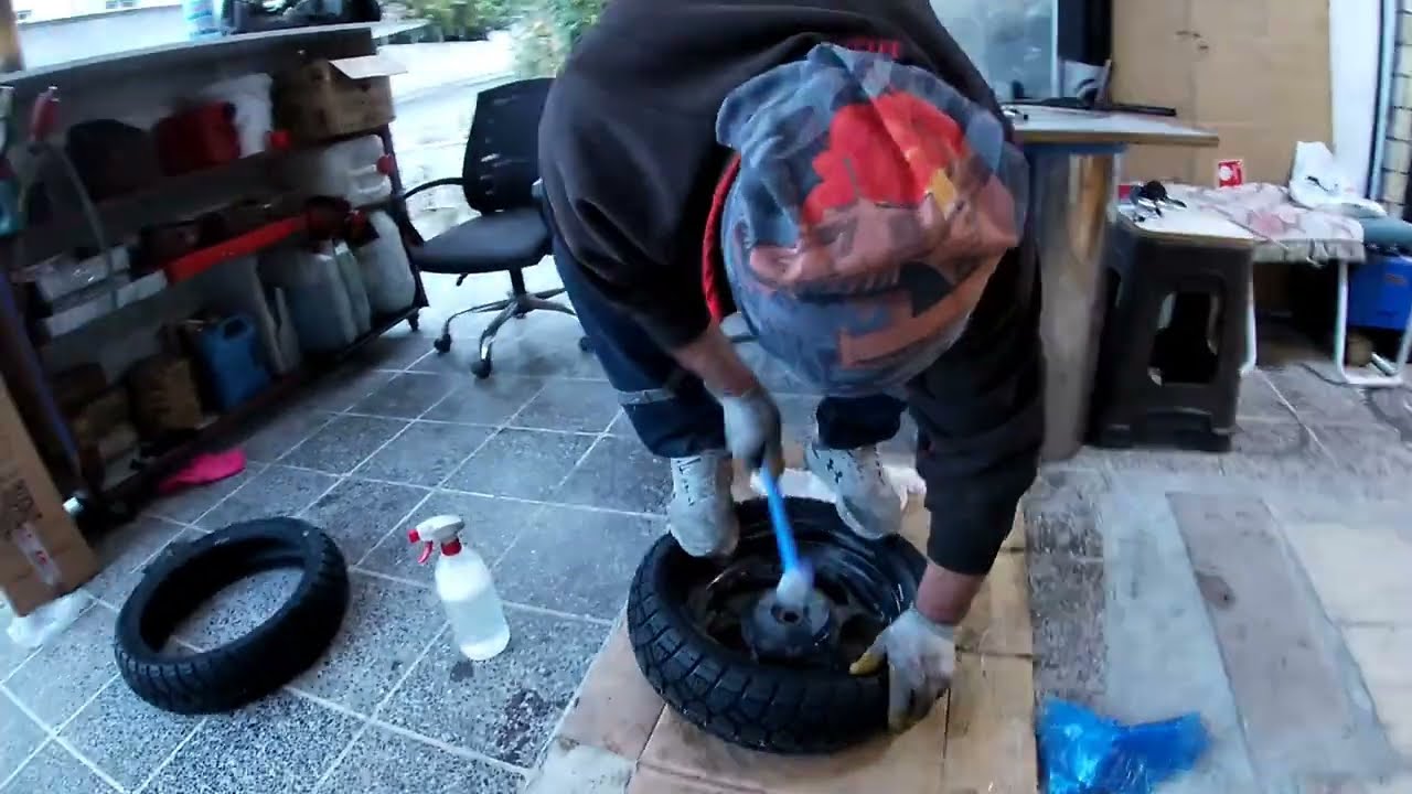 YENİ KASA PCX DE HIZLI LASTİK DEĞİŞİMİ EĞİTİMİ/USTA EĞİTİCİ FARKIYLA