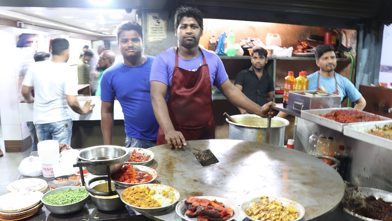Hyderabadi Style : Tawa Chicken Keema & Kaleji || Nawabi Chicken Masala Kaleji || Street Food India | Tasty Street Food