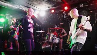 картинка: Терпимость Ноль - Emo make me cry (live Punk Fiction)