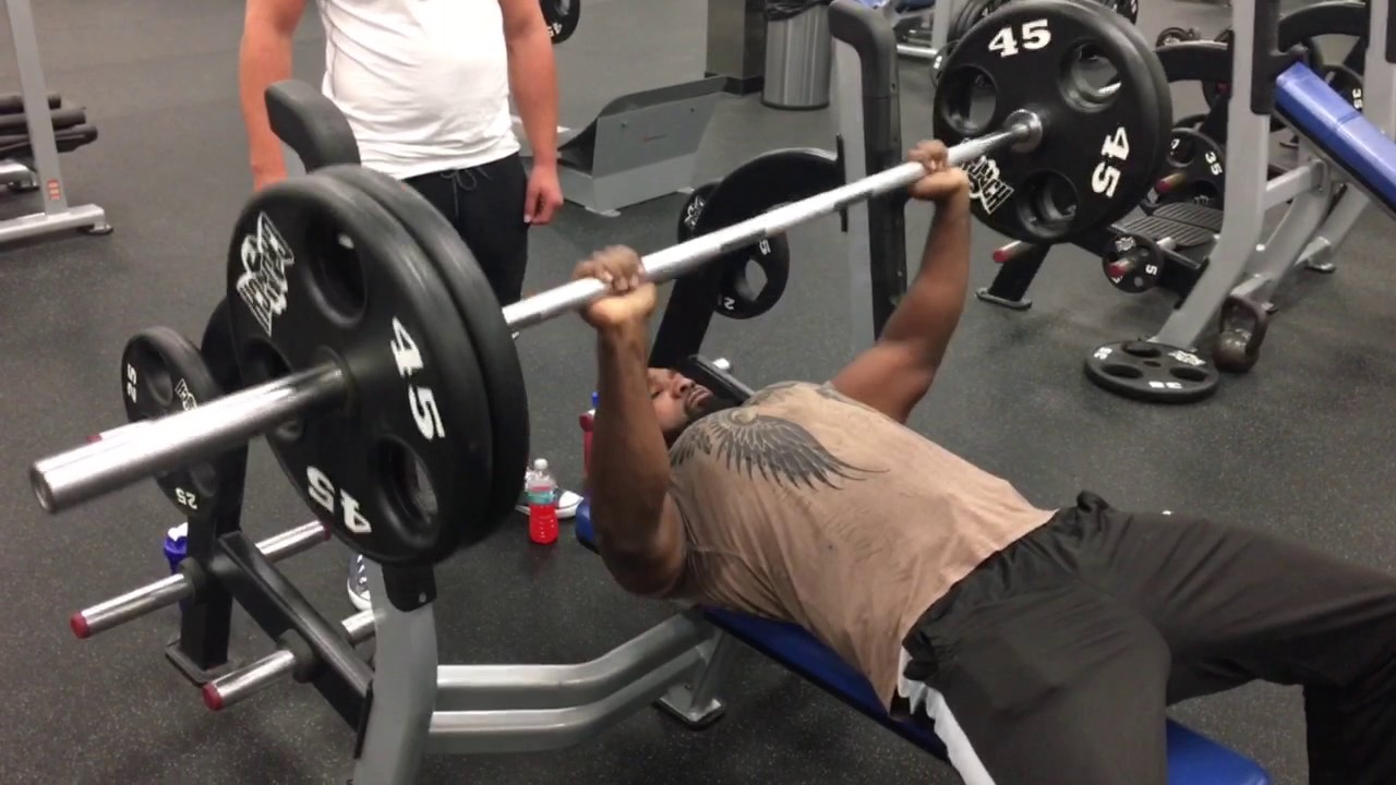Attemping The All Time Natural 225 Benching World Record Youtube