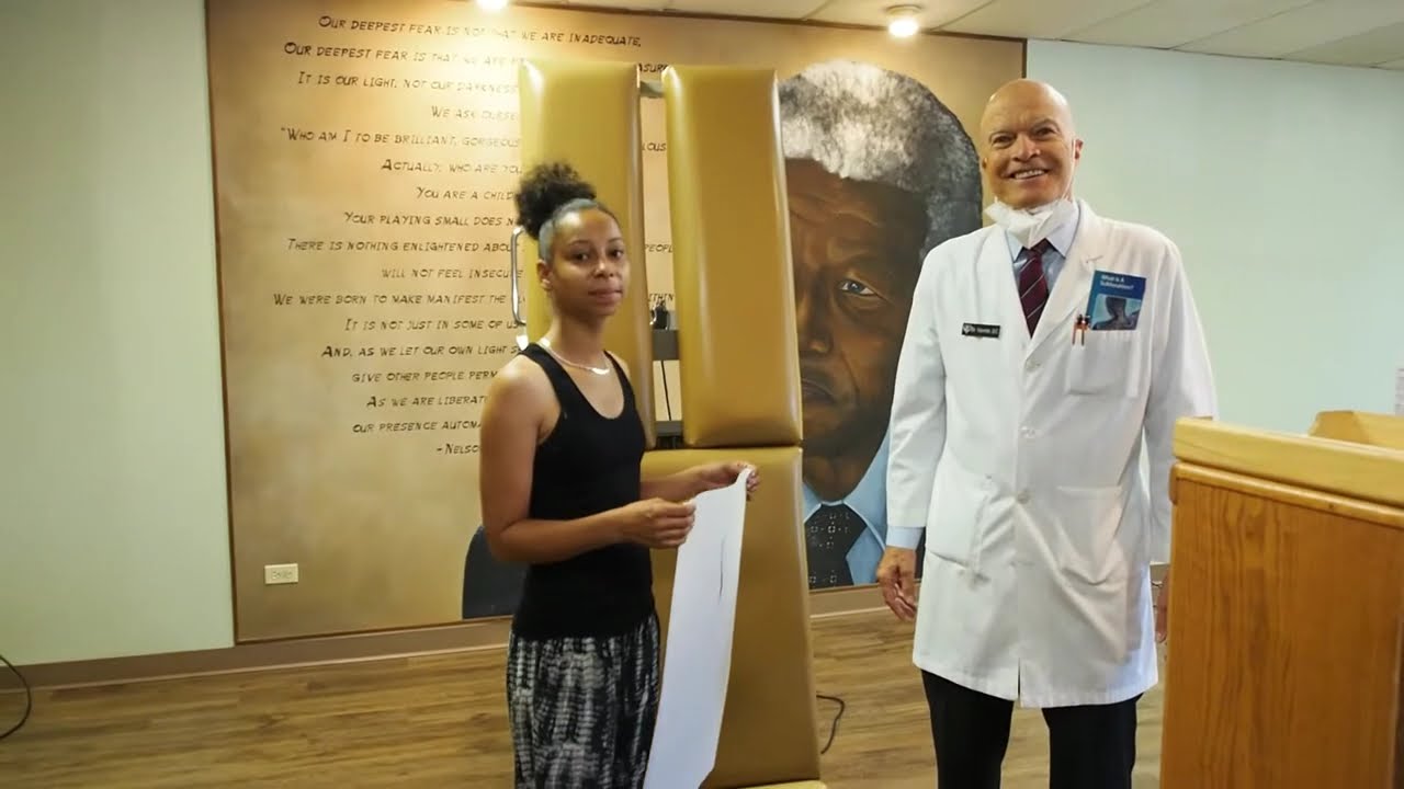 God Awful....😖SCREAMING😖 Neck Pain, relieved by Denver Chiropractic adjustment