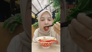 Hijabnya ada di koleksi no 3 &amp; 4, link di bio #shortvideo #shorts #makan #food