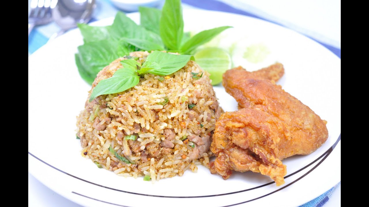 Fried Rice with Spicy Minced Pork (Thai Food) - Khao Pad Larb Moo ข้าวผัดลาบหมู