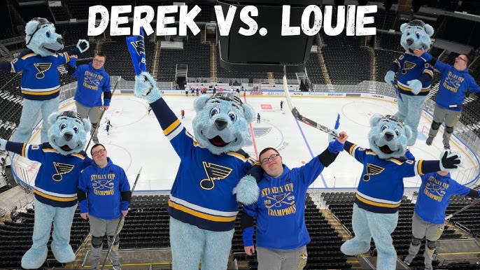  Rasta Imposta NHL Hockey Louie St. Louis Blues Mascot Head  Sports Costume, Adult One Size : Clothing, Shoes & Jewelry