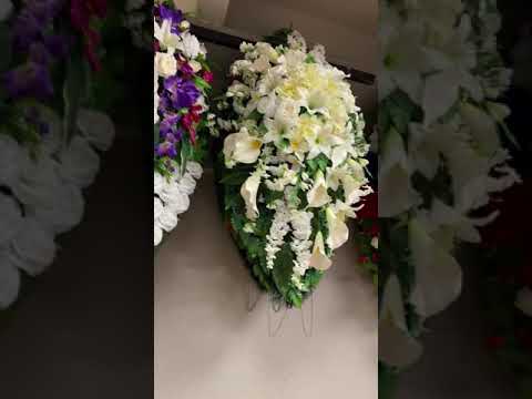 Ритуальные венки из искусственных цветов