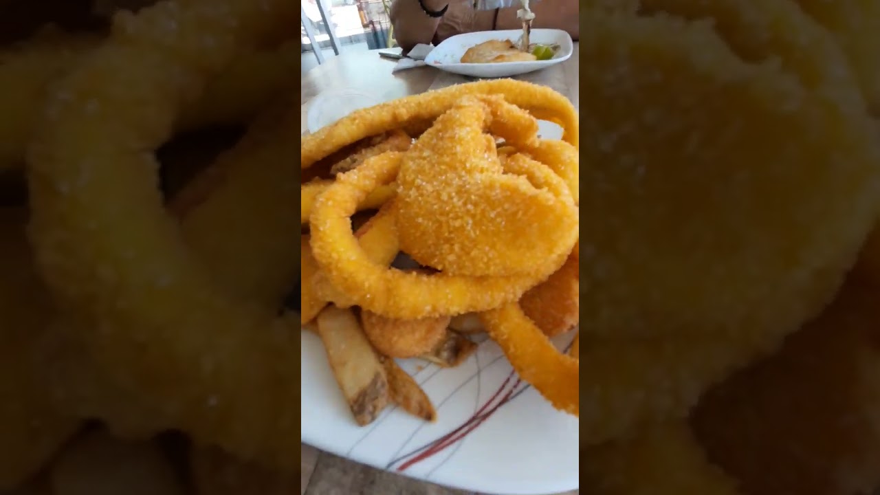 YUMMY Seafood Lunch in Brisbane Qld 👍