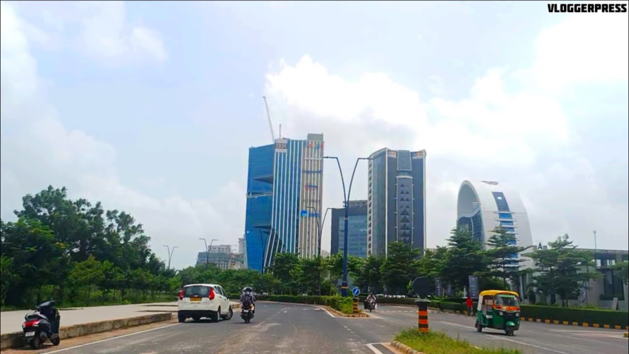 GIFT CITY GANDHINAGAR TODAY | ECO-FRIENDLY SMART CITY |LATEST GREEN TECH SEPTEMBER 2025