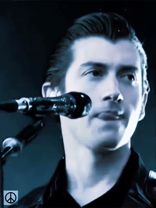 Alex Turner || Do I Wanna Know? || Arctic Monkeys