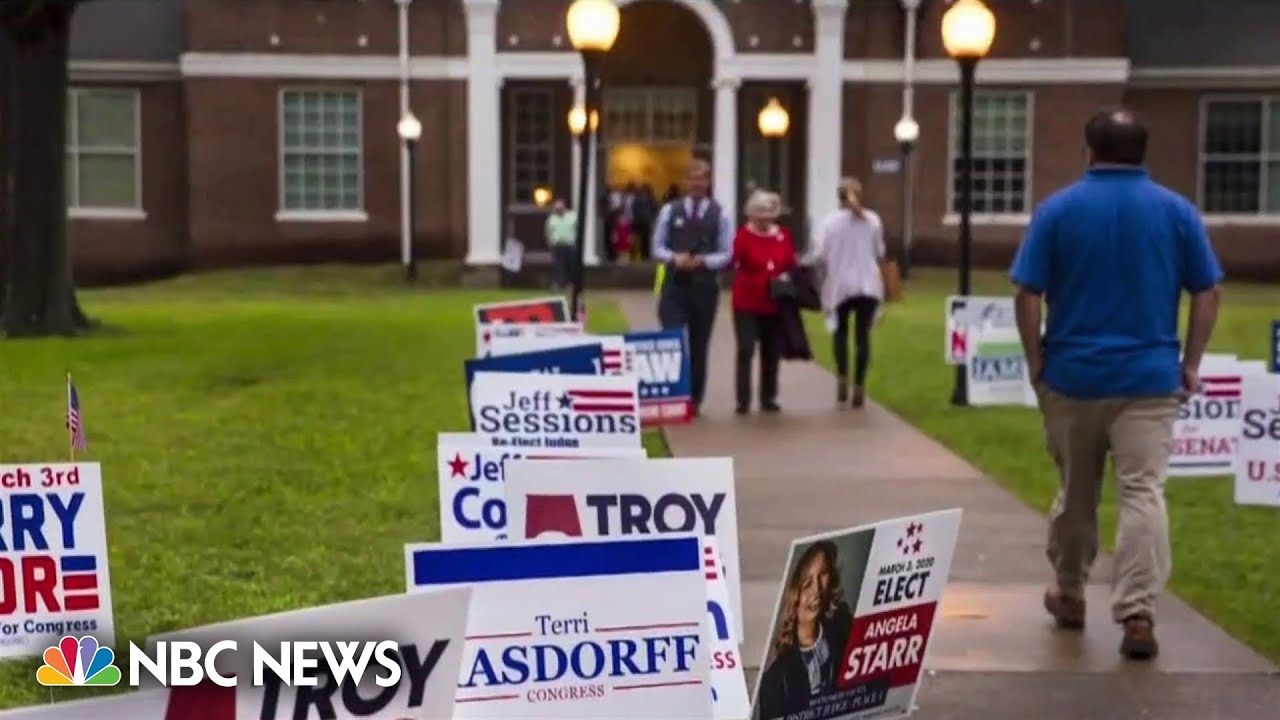 Supreme Court strikes down Alabama congressional map in voting rights case