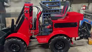 видео: Мини погрузчик ТМТ новый цвет картинка: Мини погрузчик ТМТ новый цвет