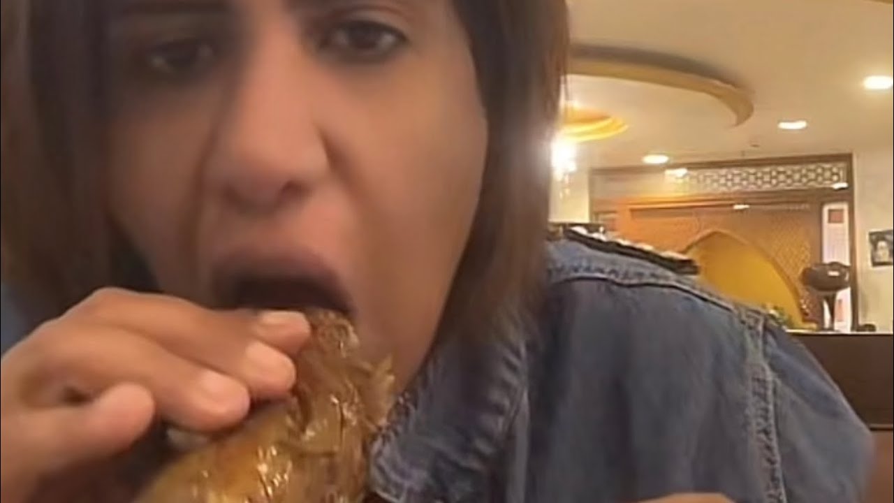 بث ريم البلوشي تاكل حمام و ممبار مصري 🇪🇬🍗