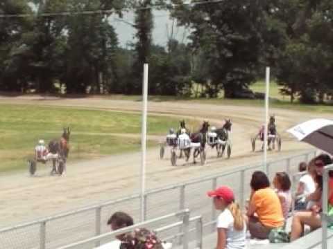Ozzy harness first race.mpg 6-5-10 Ballard County ...