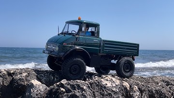 Mercedes Benz Unimog Tamiya, Chassis MST CMX, Crawling at the Coast of Puglia