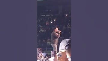 Tegarnya Ariel NOAH di konser 