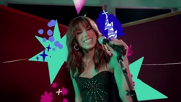 Anitta Learns a New Language With 