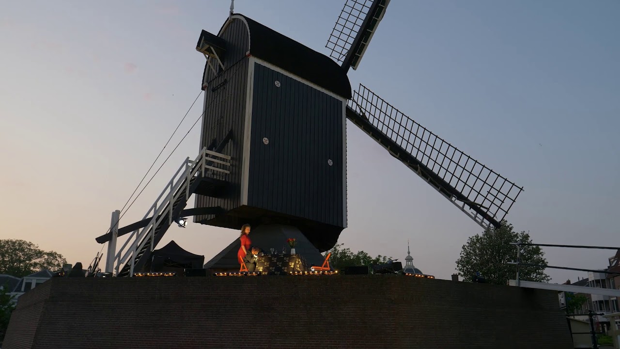 Jente Jong en Barry Emond bij Molen de Put