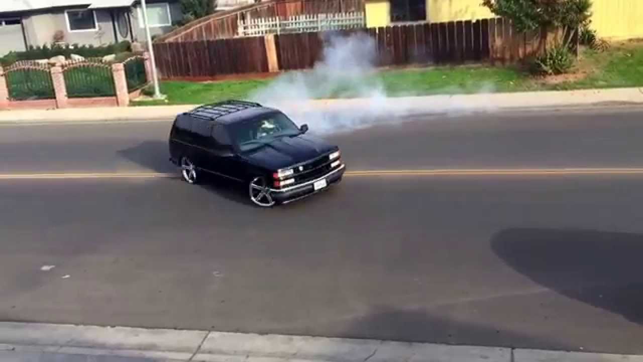 1999 2 Door Tahoe Ls Swapped 60 Burnout Youtube