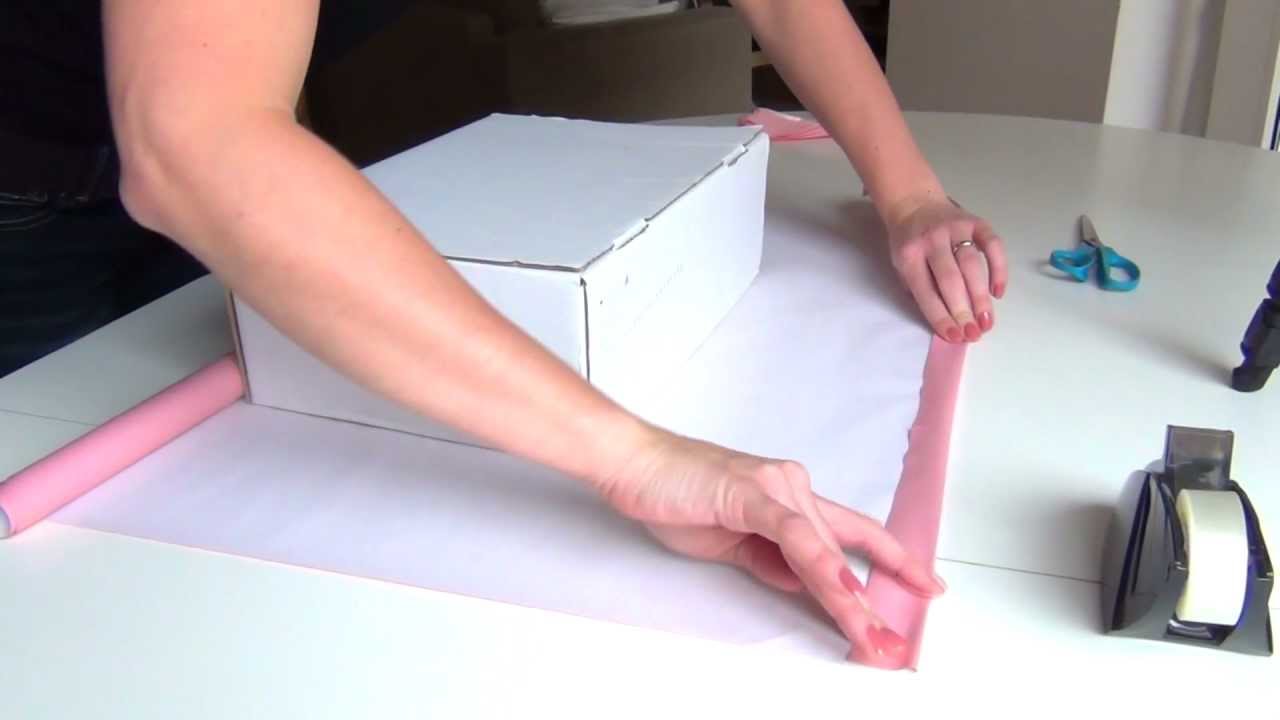 Jak zabalit dárek - pevná krabice - YouTube