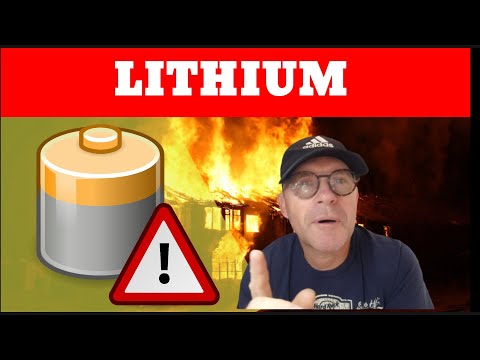 Vidéo: Un expert met en garde contre les dangers des piles au lithium