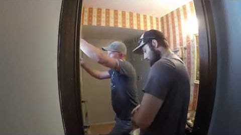 Onyx Shower Installation Time-Lapse