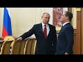 Путин уходит в отставку