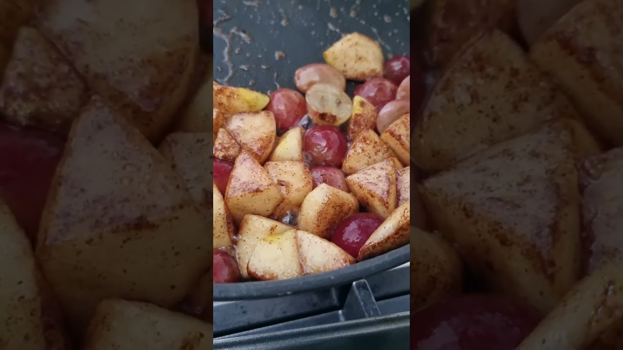 Caramelized fruit oatmeal