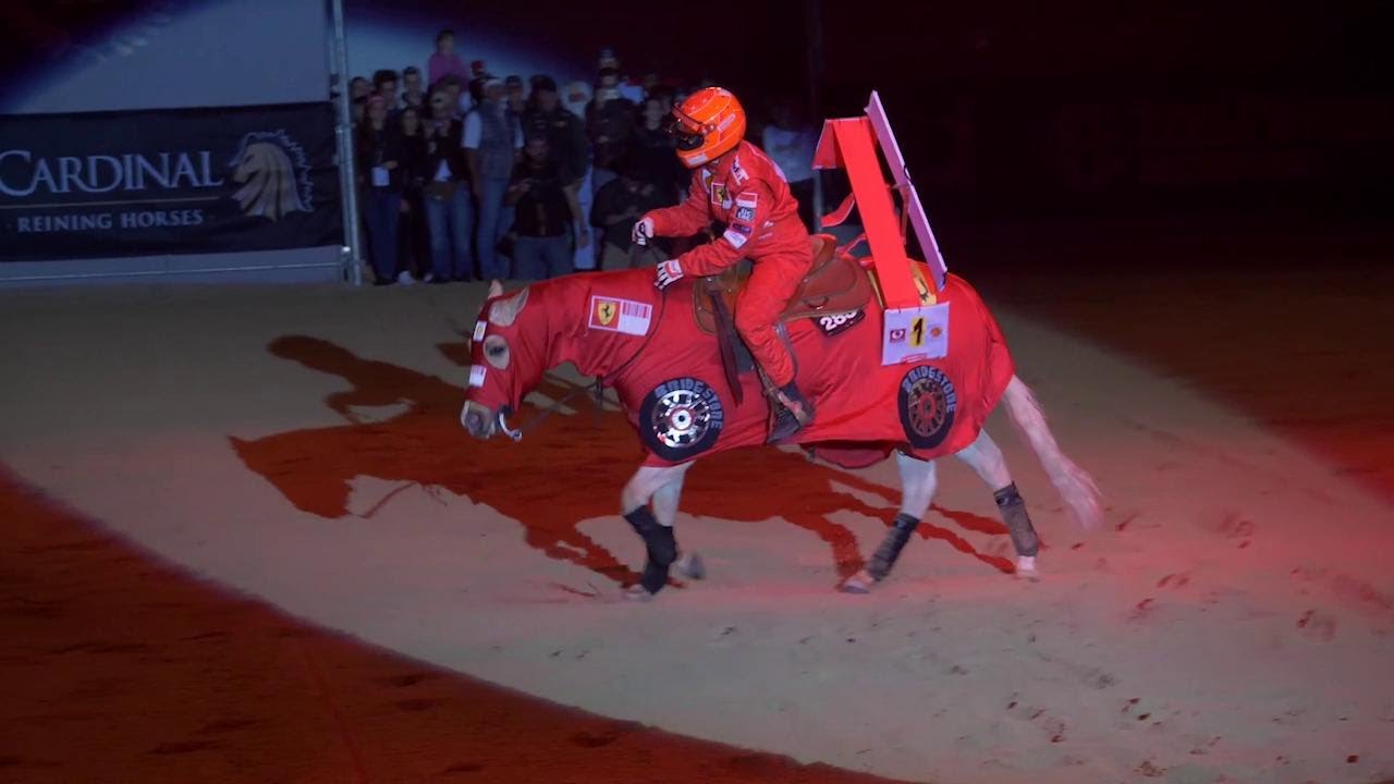 Fieracavalli, Gina Schumacher omaggia papà Michael: il cavallo è una Ferrari