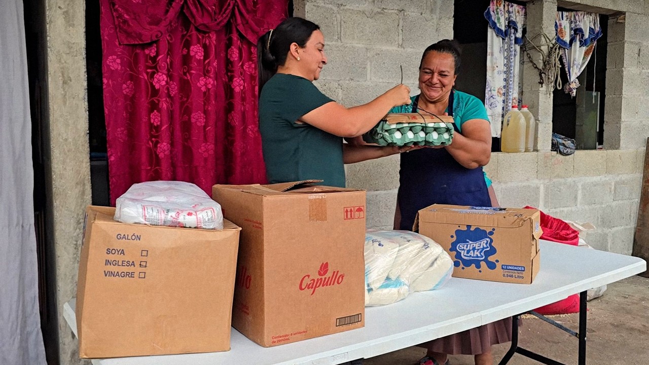 Mira Lo Que Mi Esposa Le Trajo A Su Mama, Que Bendición 😱