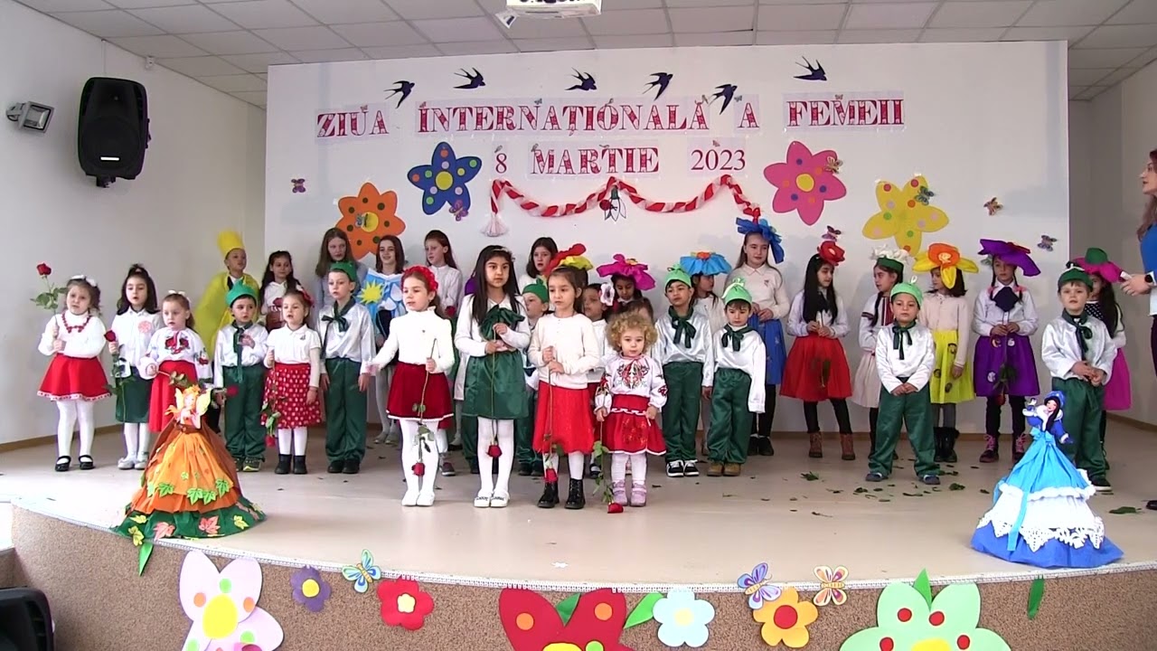 Serbare la Cozmești cu ocazia zilei de 8 Martie