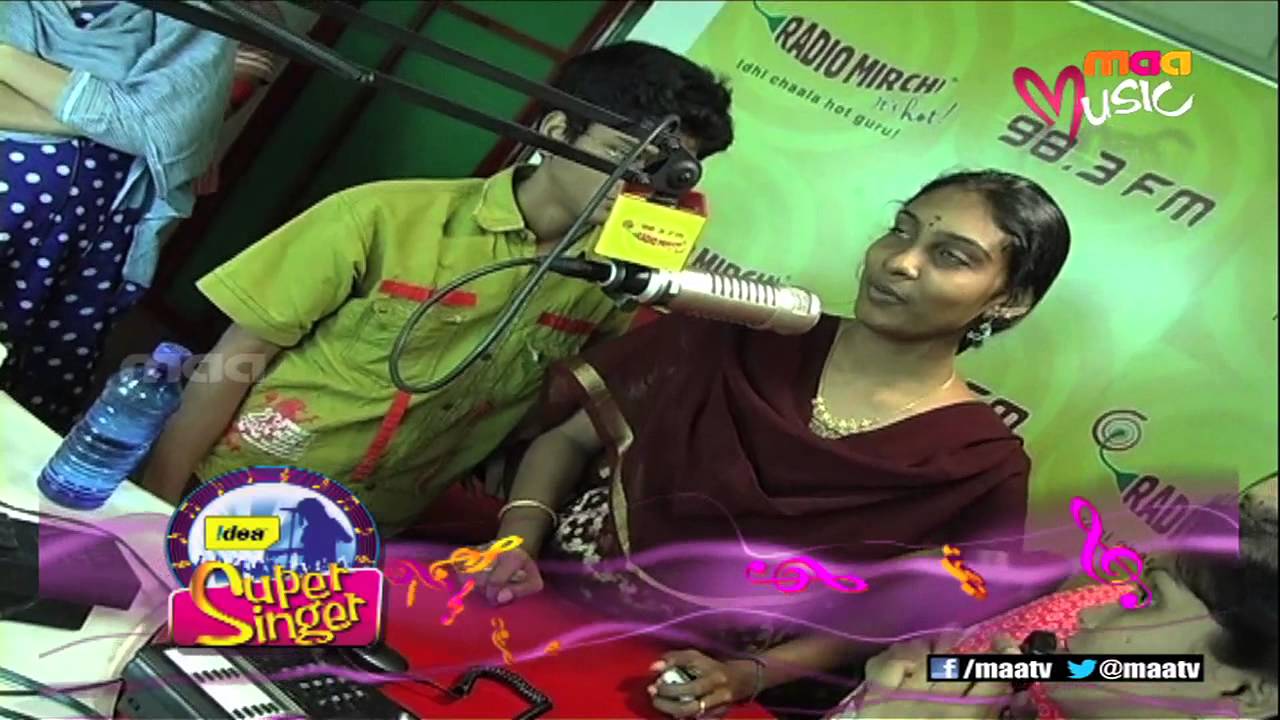 Super Singer 1 Episode 28 : Anjana Sowmya in Radio Mirchi