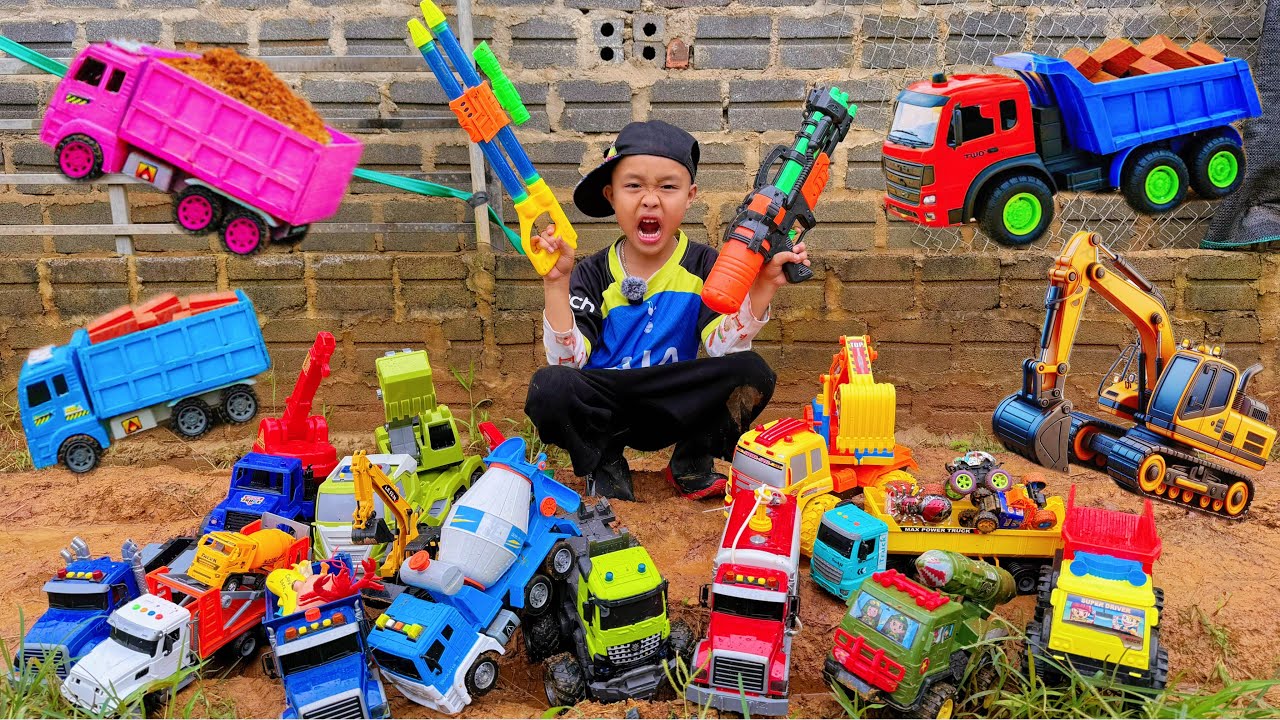 Em tu bi súng AK lớn nhất thế giới giải cứu máy xúc thoát khỏi bãi cát lún, cần cẩu, ô tô, xe tải