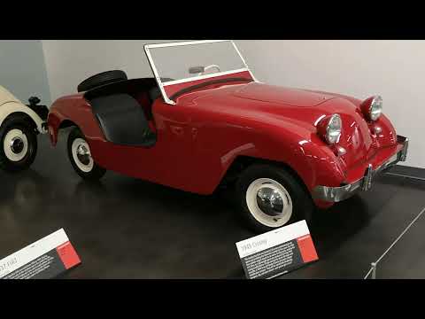 Video: Exploring Tacoma's LeMay (Muzeul Auto din America)