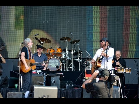 Toby Keith Oklahoma Twister Relief slideshow Thumbnail image