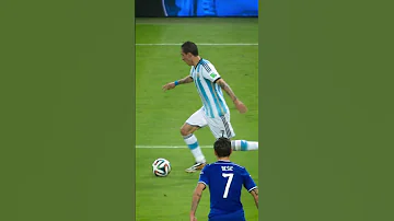 Angel Di Maria Crossing With Style 