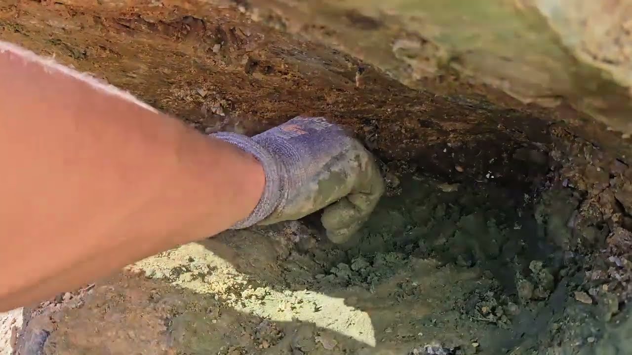 last part of the amazing crystal hole