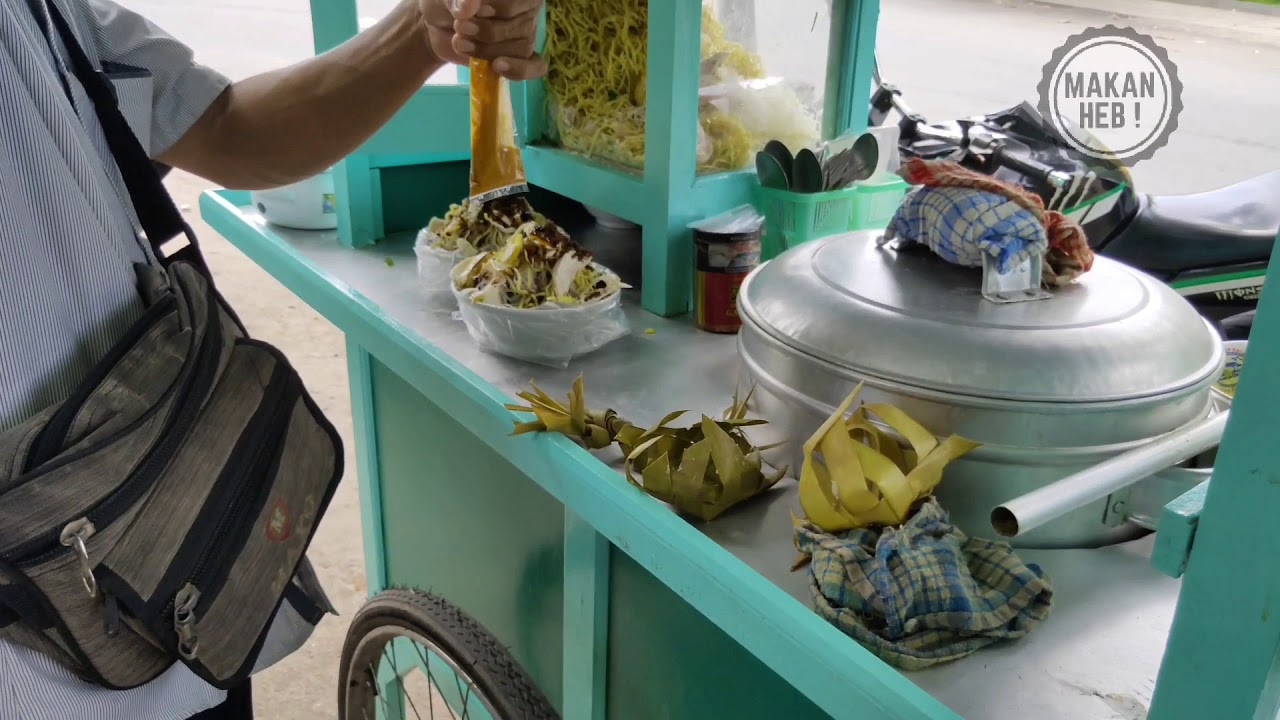 Soto Ayam Sasak khas Lombok | Indonesian Street Food