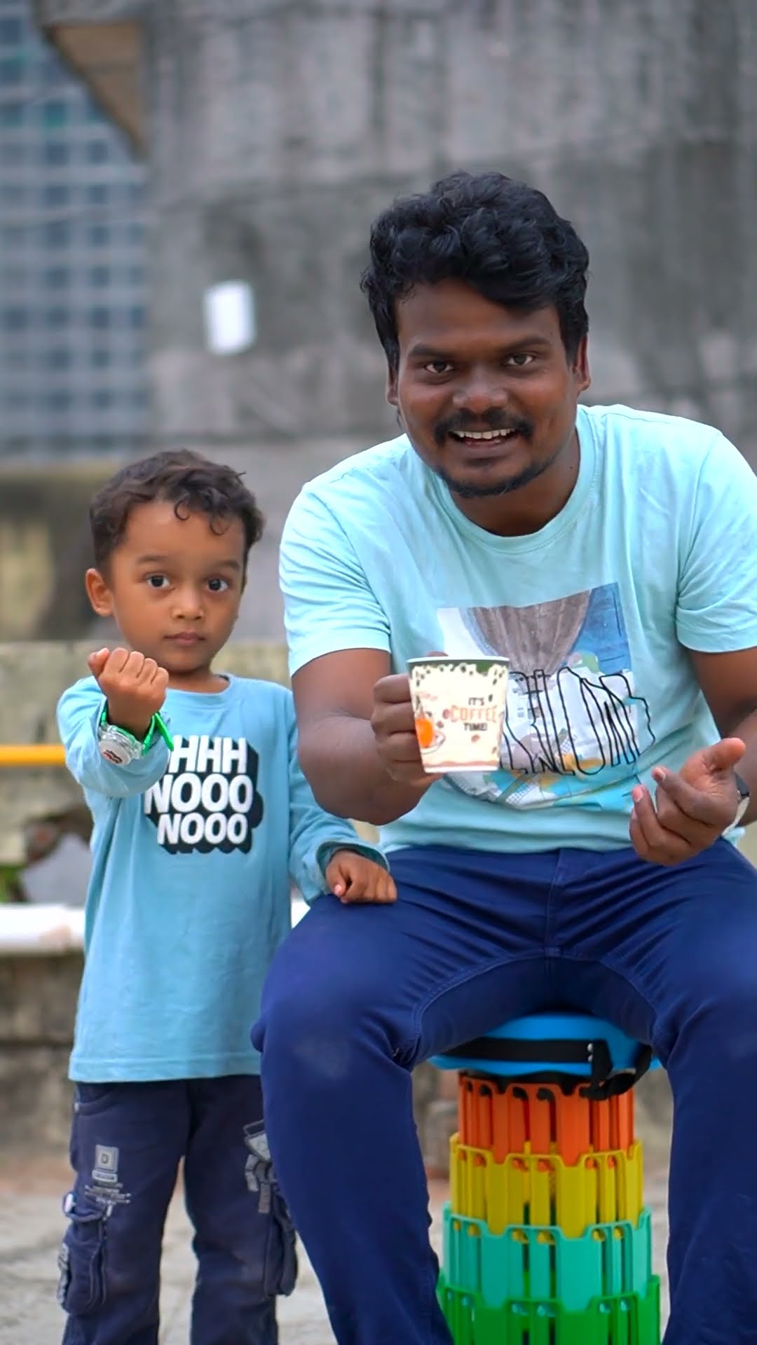 Billi tho gir gayi ?? #shorts #funnyshorts #funnyvideo