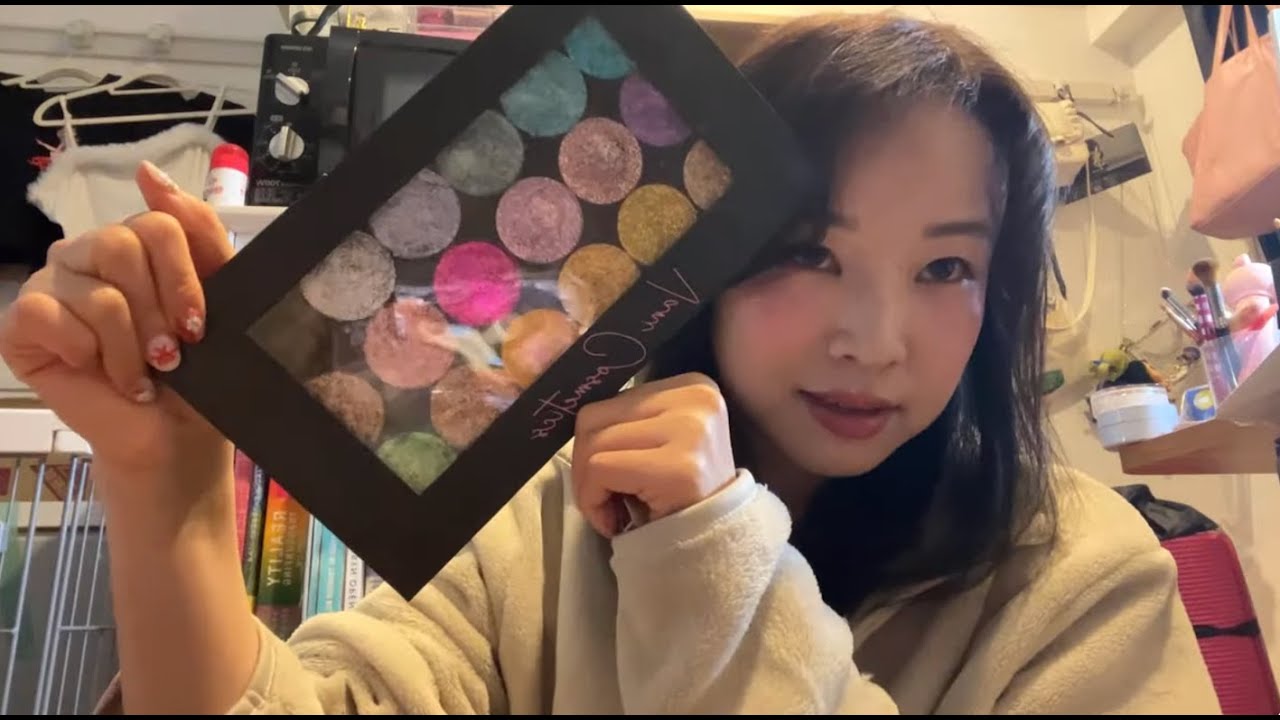 Decluttering my entire makeup collection LIVE | Jan 2026