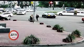 Видео момента аварии

#Дтп с участием автомобиля #Ланос и мотоцикла. Героев сталинграда. Мотоциклист